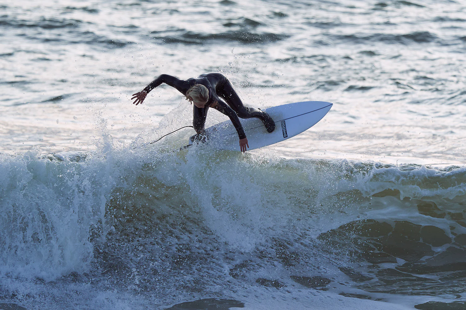 GONG | Factory Malo Surf 5'5 Alu EPS - Image 5