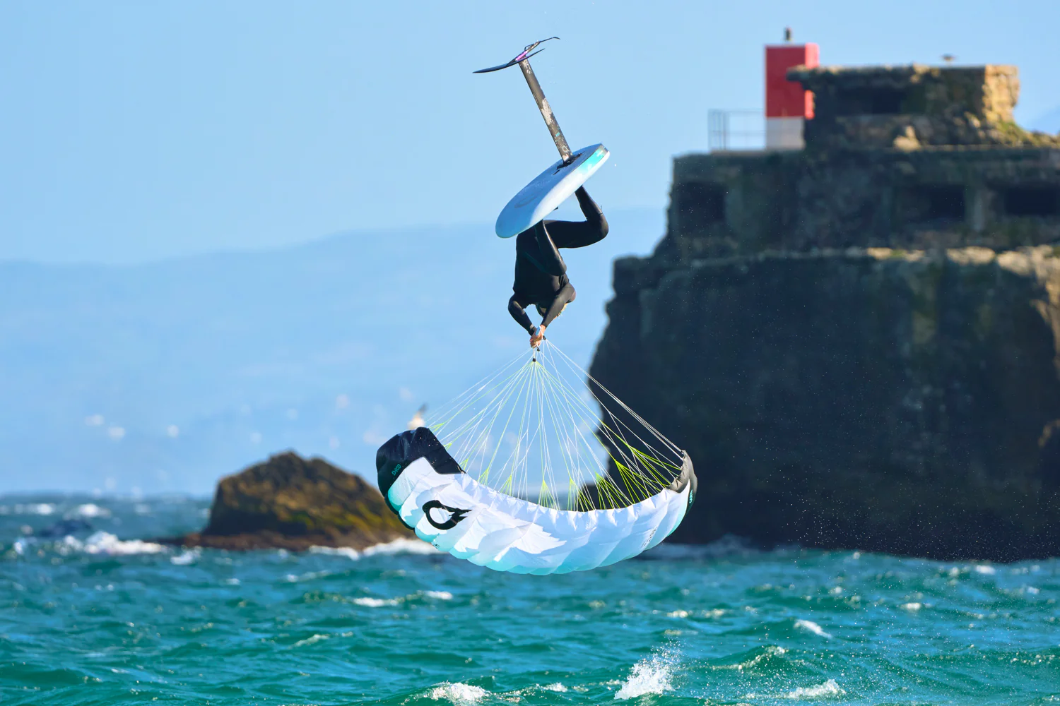 GONG | Lowkite Droid - Image 11